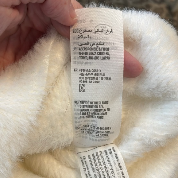 Abercrombie and Fitch soft a&f collection mock neck fuzzy sweater cabincore - Picture 5 of 5